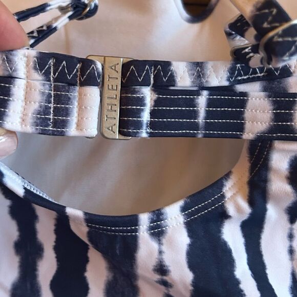 Athleta Wave Break Blue/white Molded Cup Tankini Top Size XS NEW - Picture 6 of 12